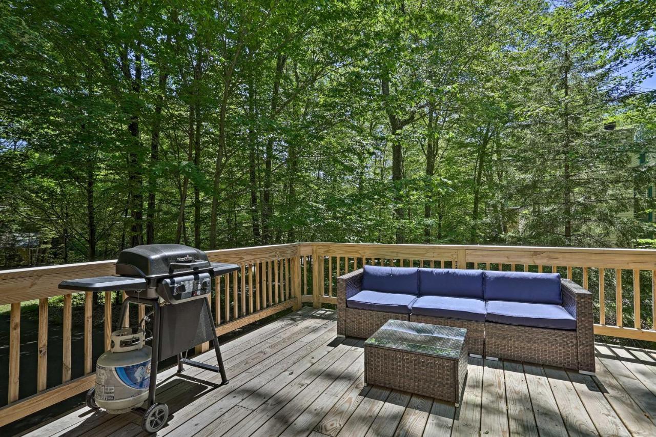Bear Den Rustic Pocono Lake Home With Game Room! Eksteriør billede