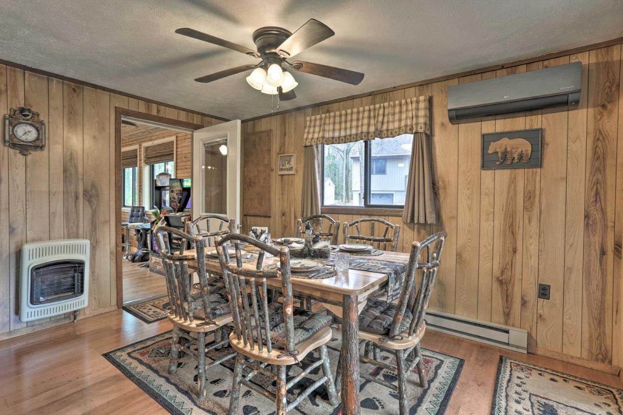 Bear Den Rustic Pocono Lake Home With Game Room! Eksteriør billede