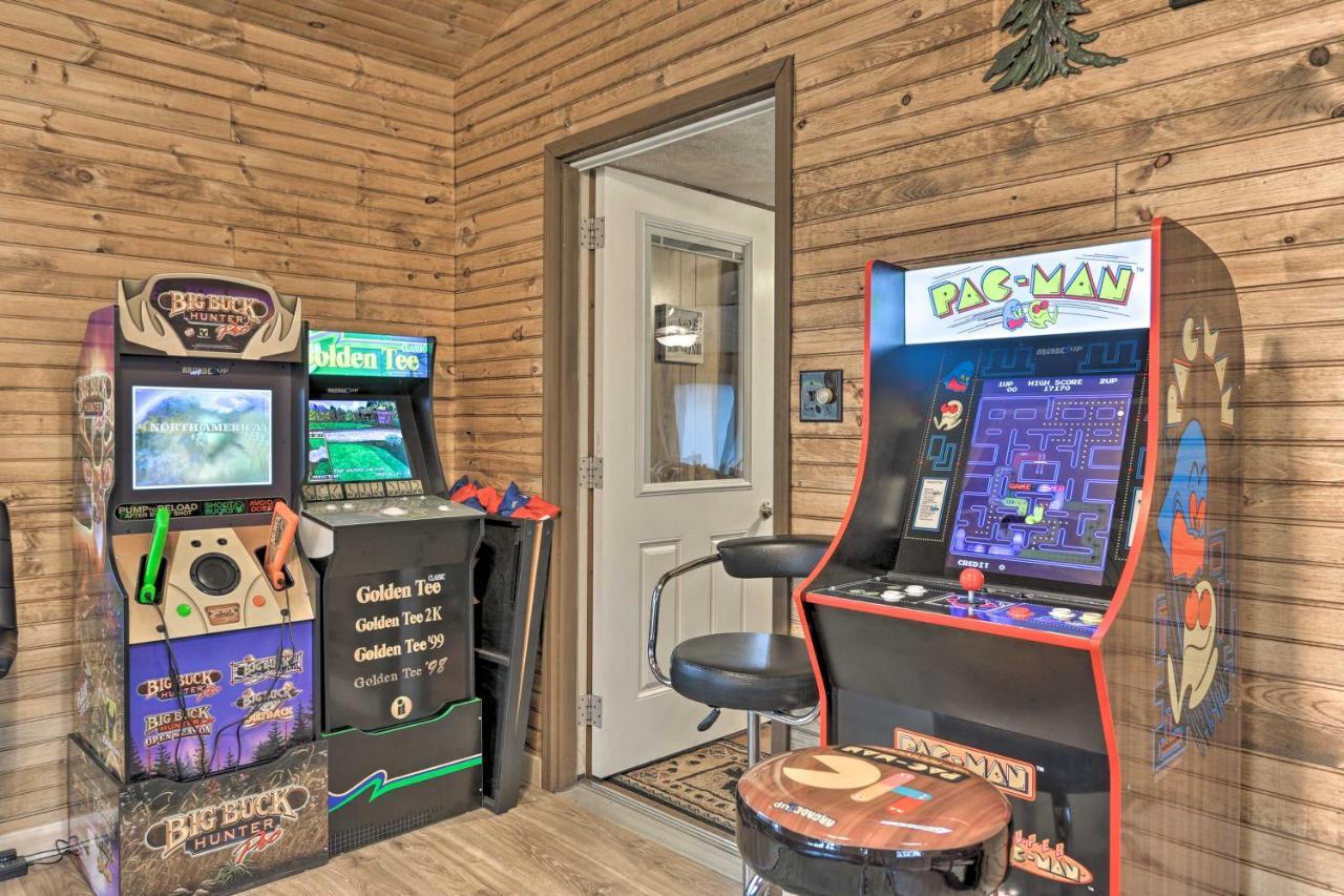 Bear Den Rustic Pocono Lake Home With Game Room! Eksteriør billede