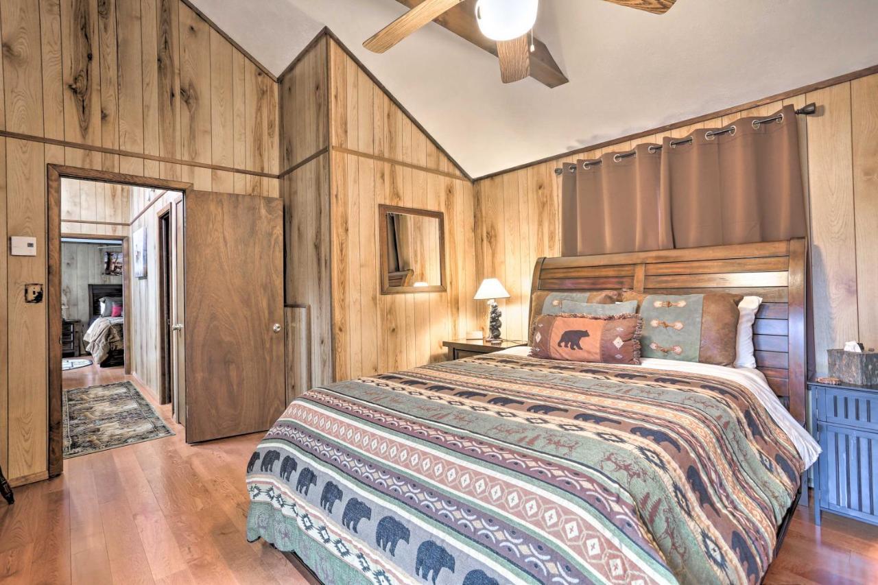 Bear Den Rustic Pocono Lake Home With Game Room! Eksteriør billede